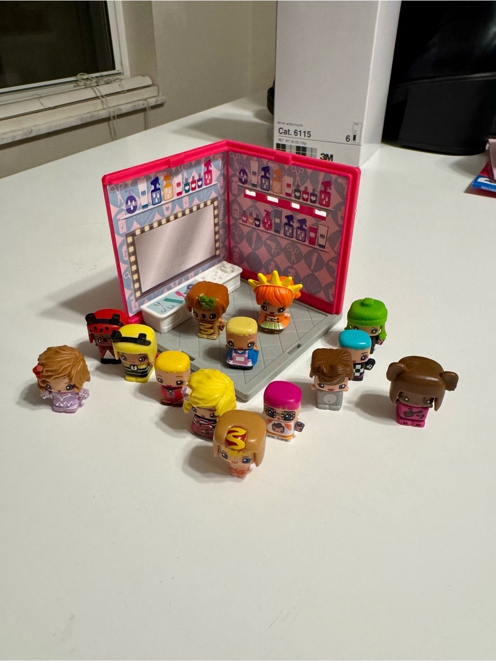 My Mini Mixies Dollhouse Playset with 14 Figures
